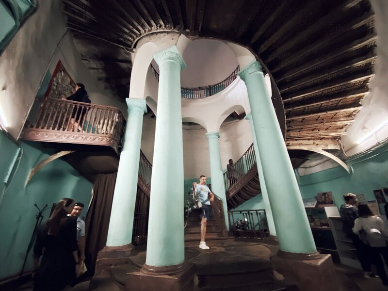 Источник: https://nashural.ru/russia/rotonda-na-gorohovoj-odno-iz-samyh-misticheskih-mest-sankt-peterburga/