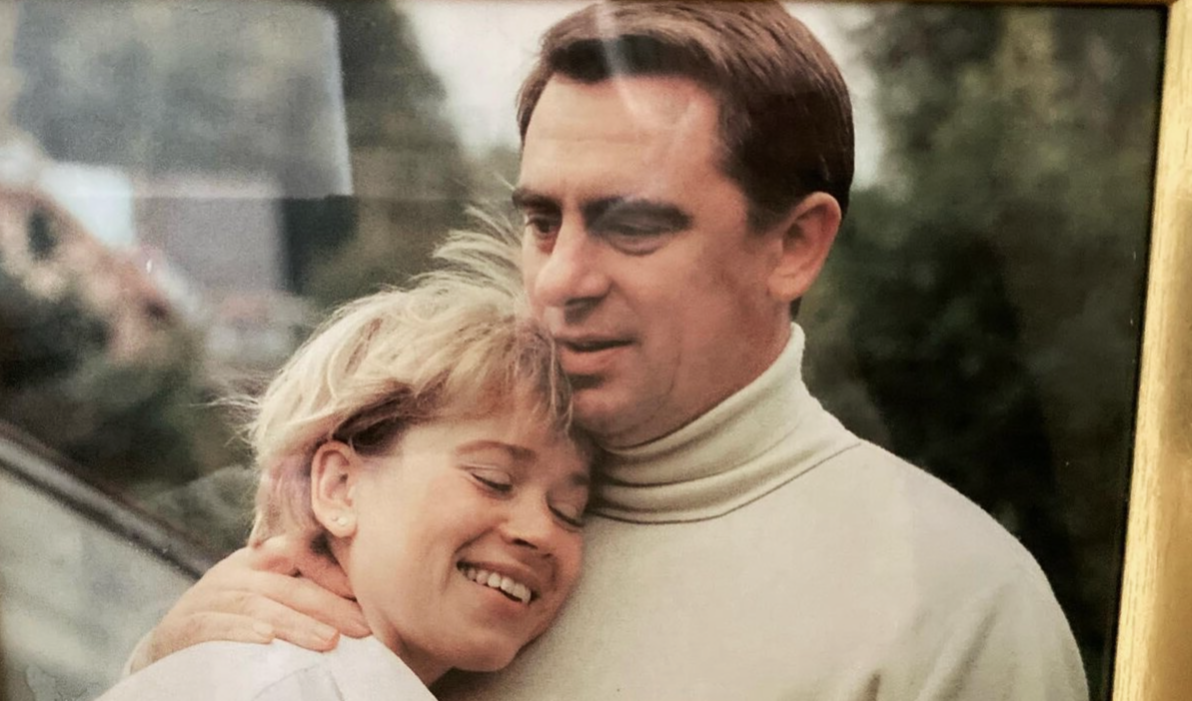 на фото Сергей Тарасов и Варвара Владимирова 