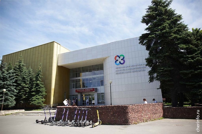    10 июля в учебном заведении начались вступительные испытания, они продлятся три дня.