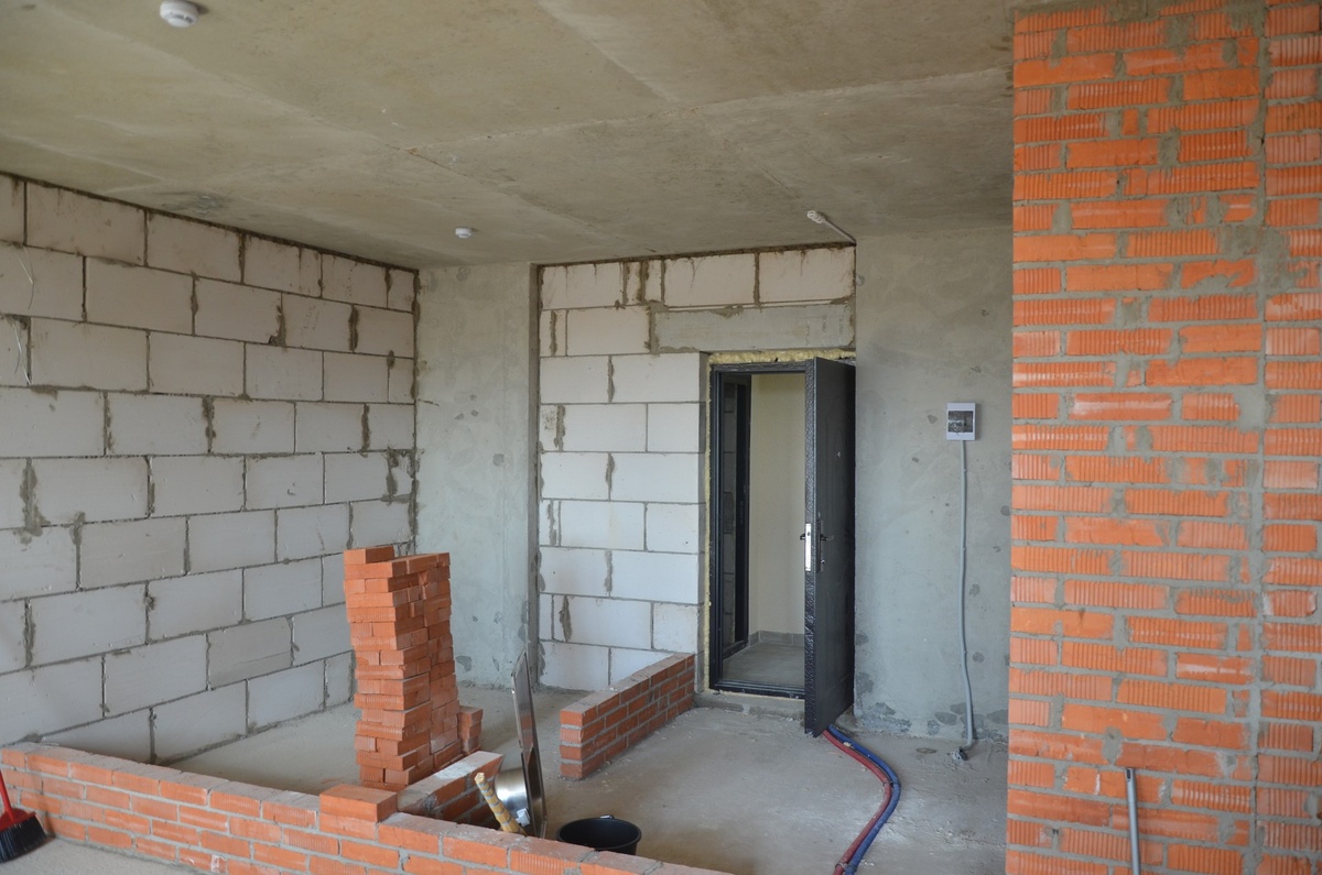 Кирпичная перегородка