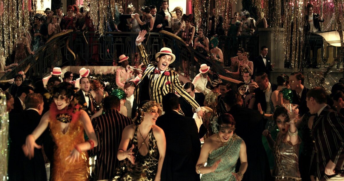 Источник: https://www.restoclub.ru/review/top/tancy-i-vecherinki-gde-jeto-delajut-v-peterburge