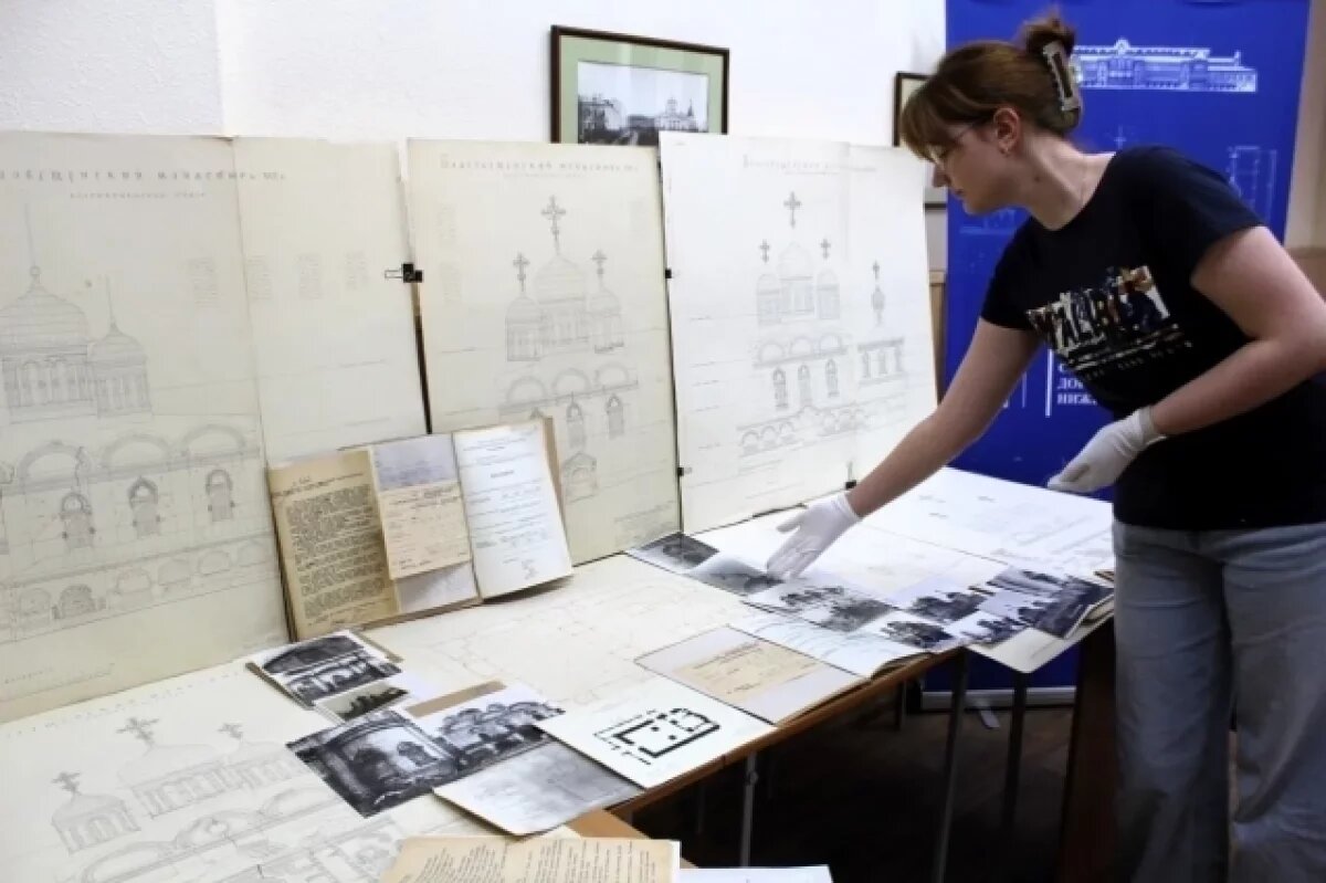    Архивисты подготовили выставку из истории Благовещенского монастыря