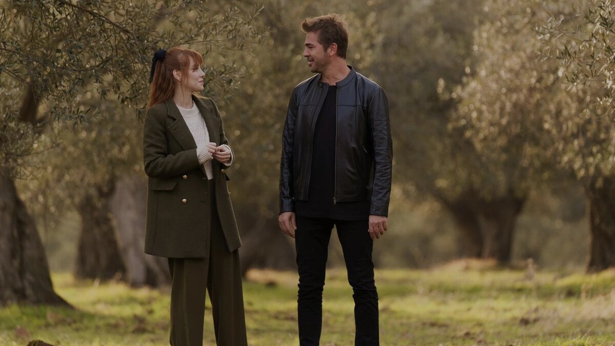 кадр из сериала "Крупье"