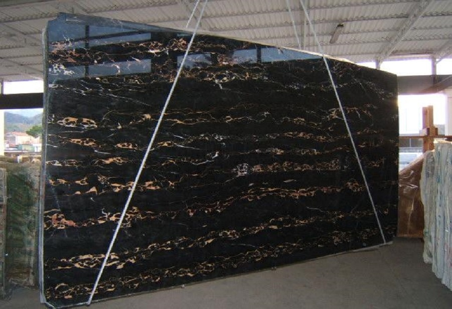 Черный мрамор Неро Порто Рико, Италия (регион Лигурия)