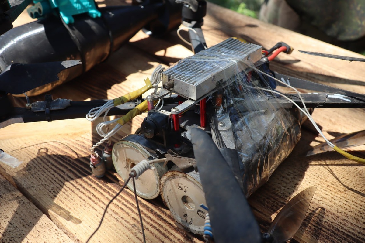    Украинские военные минируют освобожденные участки курского приграничья