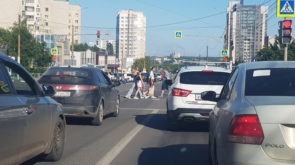 Уважение на дороге особенно важно. Это место повышенной опасности, дерзость недопустима.