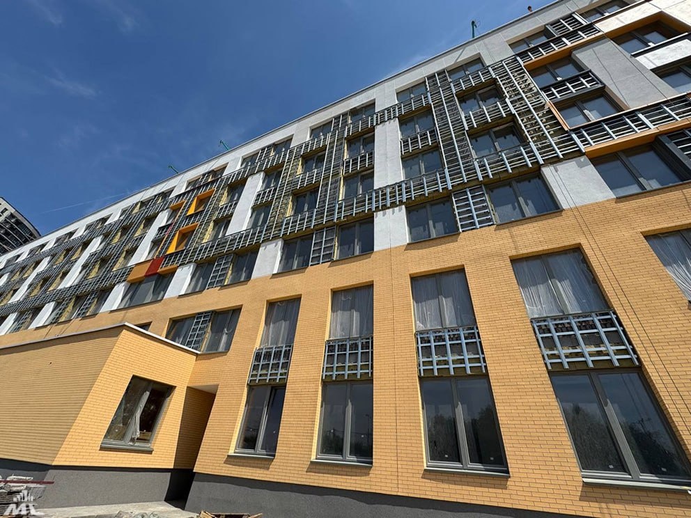 Листайте вправо, чтобы увидеть больше изображений