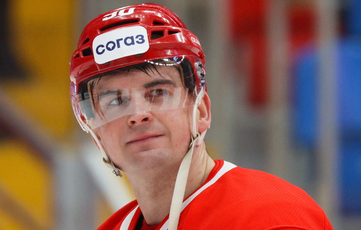    Хоккеист СКА Андрей Локтионов  Валерия Калугина/ТАСС