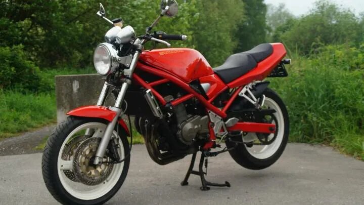 Suzuki bandit 400