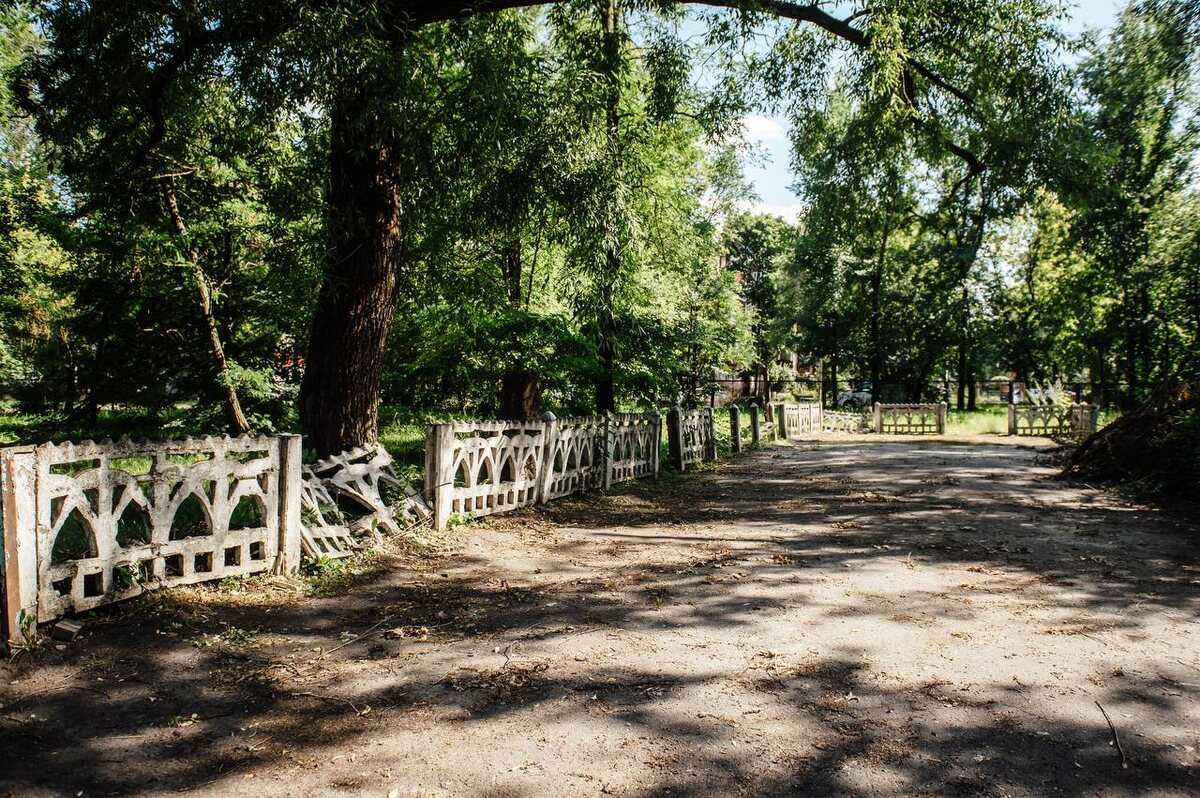    Парк около Дворца молодёжи в Курске скоро преобразится
