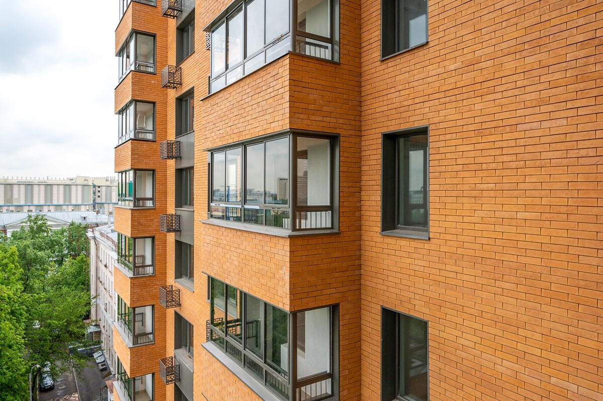 Дома которые сдаються по реновации на первый взгляд, очень качественные 