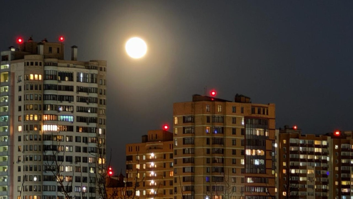    Оленья Луна символизирует обновление и новую жизнь. Фото: Alexander Legky / www.globallookpress.com