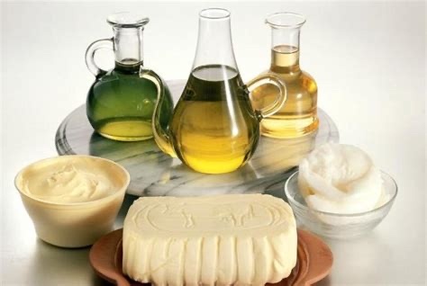 Сливочное и растительное — разные жиры, но оба могут быть частью здорового рациона. Главное — понимать, когда и зачем использовать.