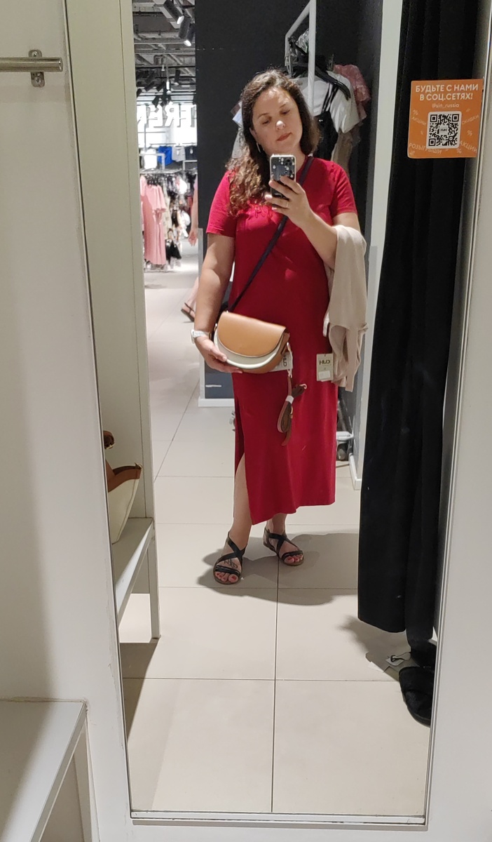 Это я в кои то веки сумочку себе выбирала 😊