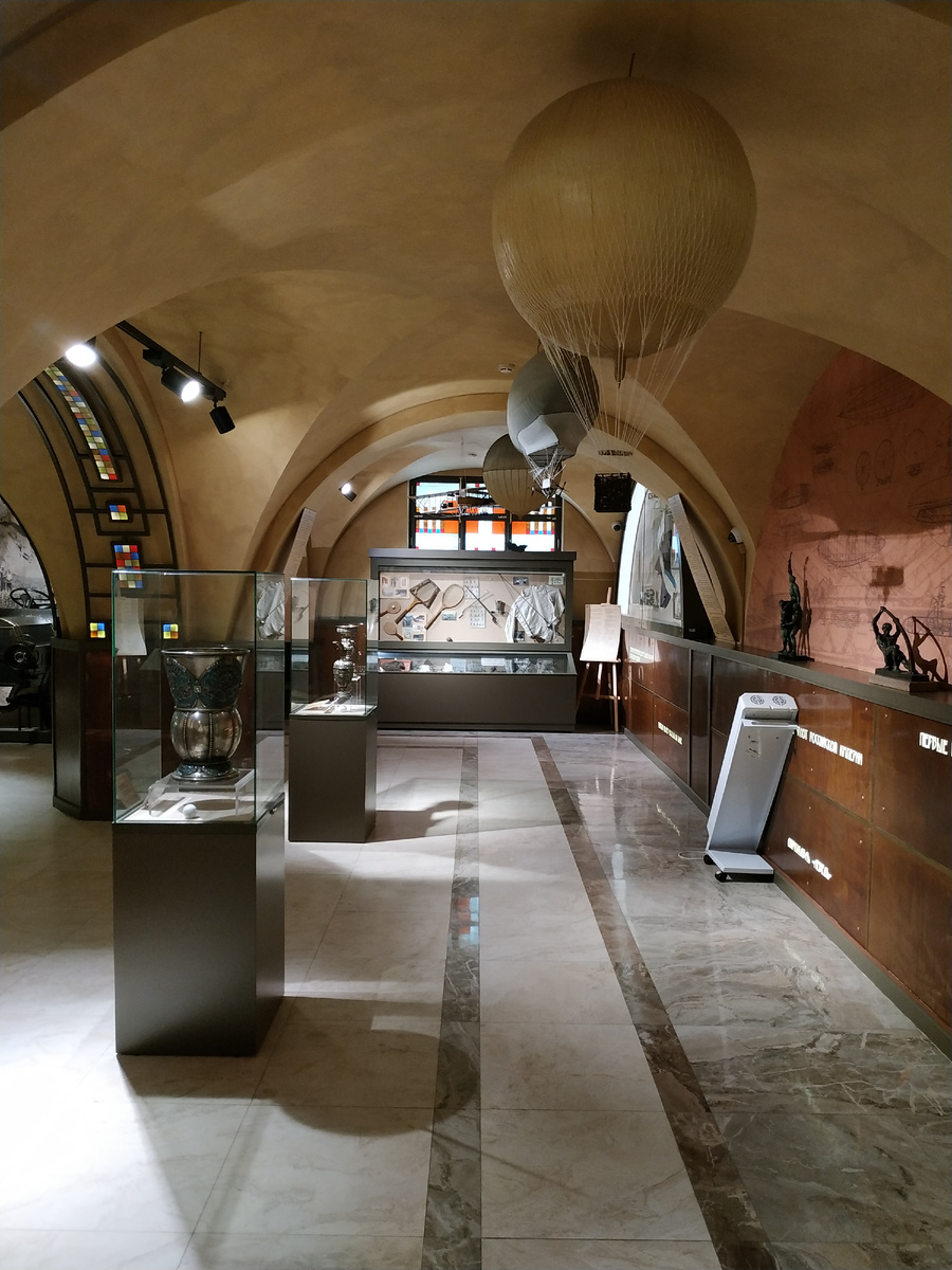 Зал "Зарождение спорта" (листайте слайды)