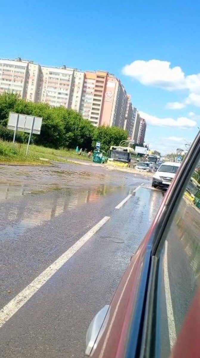    Вода на улице Попова. Источник: "Инцидент Барнаул"