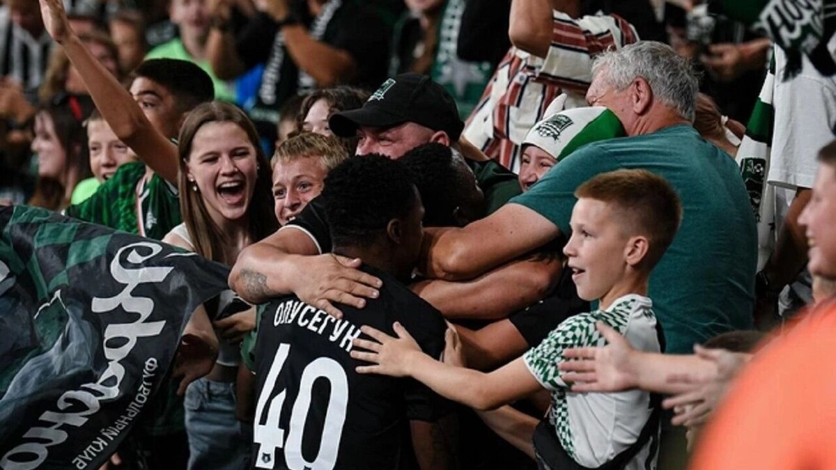     Источник: fckrasnodar.ru