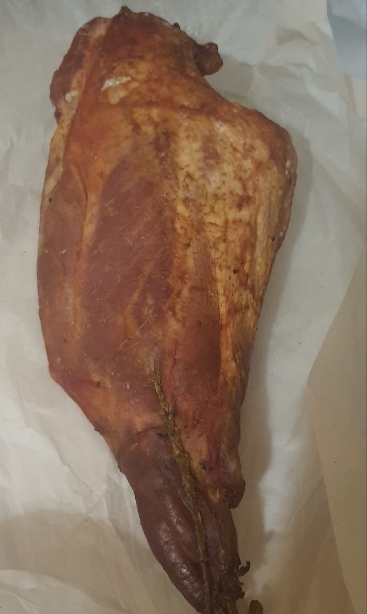 Баранья нога варено-копченая с центрального рынка Кисловодска