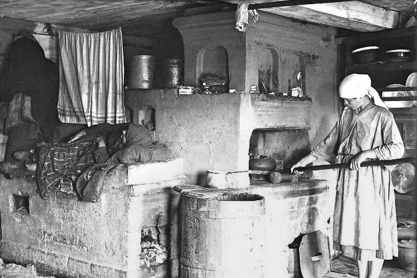 Классическая русская печь с лежанкой. Фото из свободного доступа в Интернете