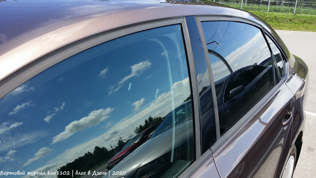 Атермальное покрытие легко определить по зеленоватому оттенку стекла. Автор фотографии kua1102 