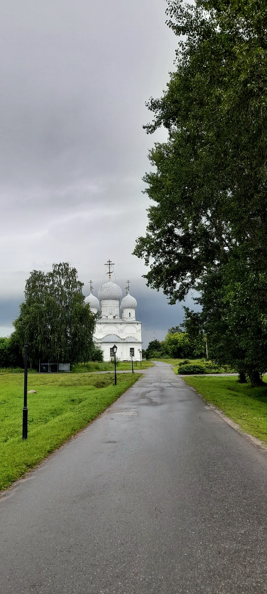 Каждый день такая картина...