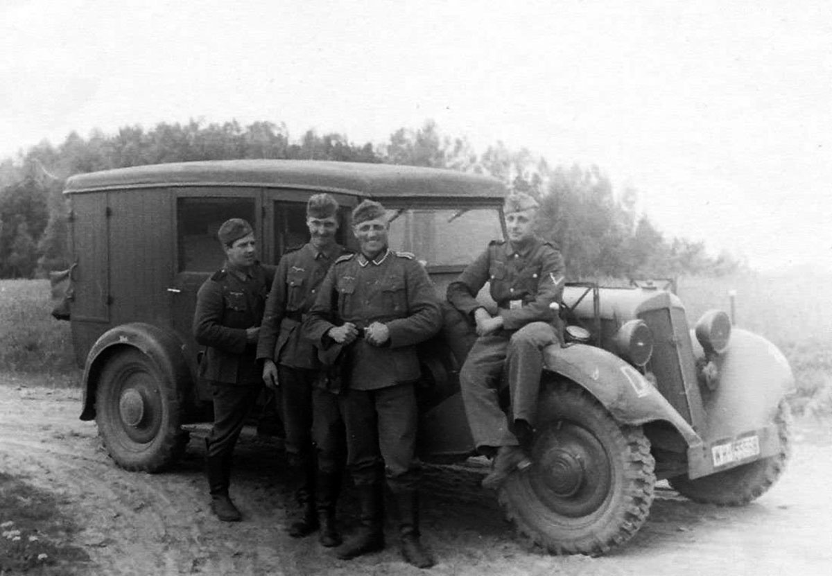 Первые радийные фургоны появились в 1935 году, но пик их выпуска пришелся на 1936-37 годы.