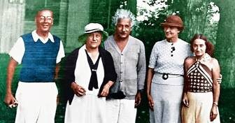 На снимке (слева направо): Роберт Оппенгеймер, Эльза и Альберт Эйнштейны, Маргарита Конёнкова и приемная дочь Эйнштейнов Марго. Цвет восстановлен.