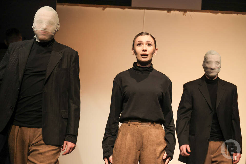    Спектакль "Позовите Нину" / Фото: Дмитрий Рогулин / "Городские вести"