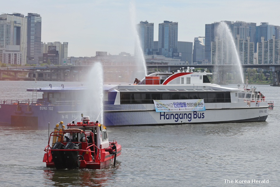 Корабли Hangang Bus  уже совершают тестовые поездки