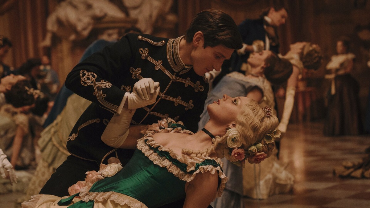 Кадр из фильма "Гадкая сестра" | Кинопоиск