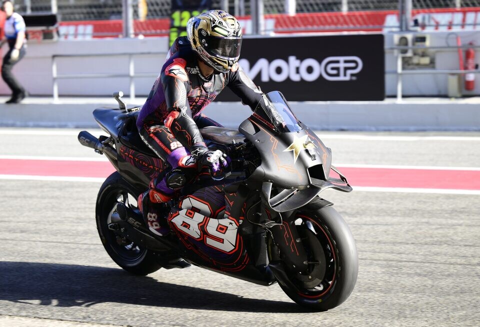    Gold & Goose / Red Bull Content Pool