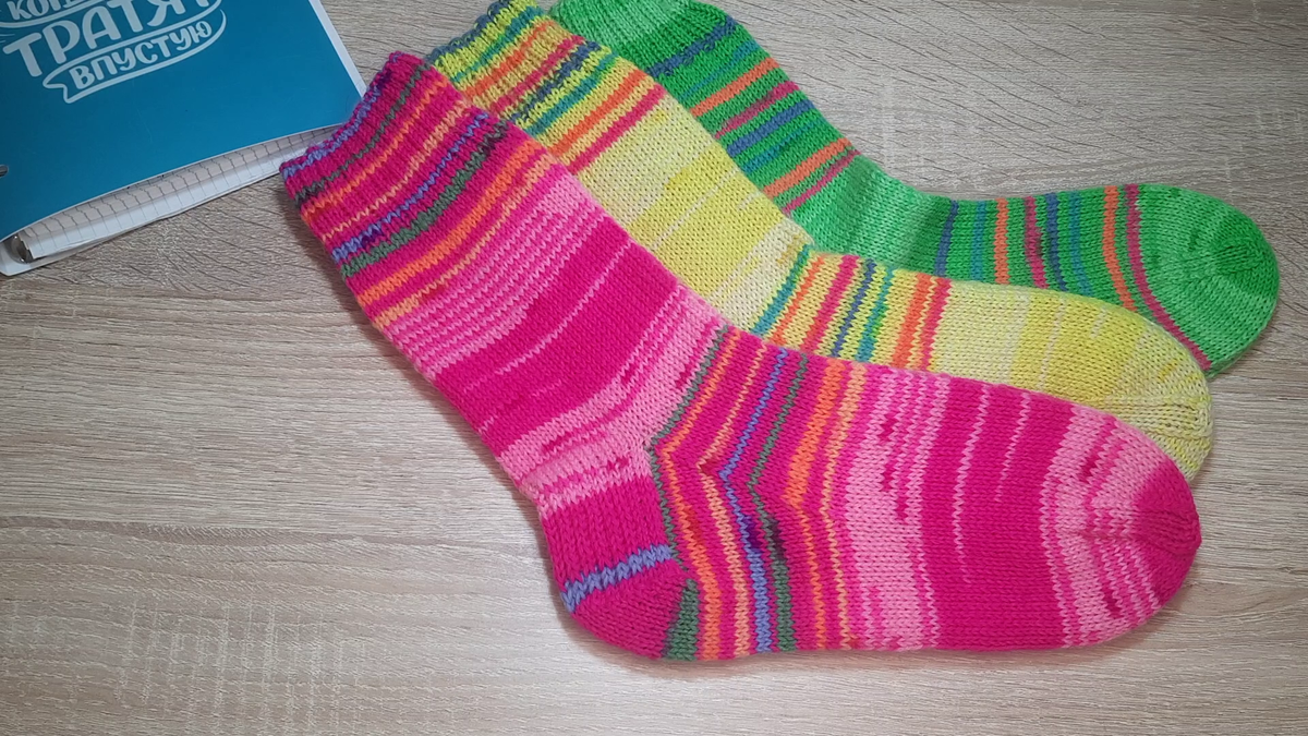 Результат моего участия в СП "Носочки для лета_2" с Еленой Велиной