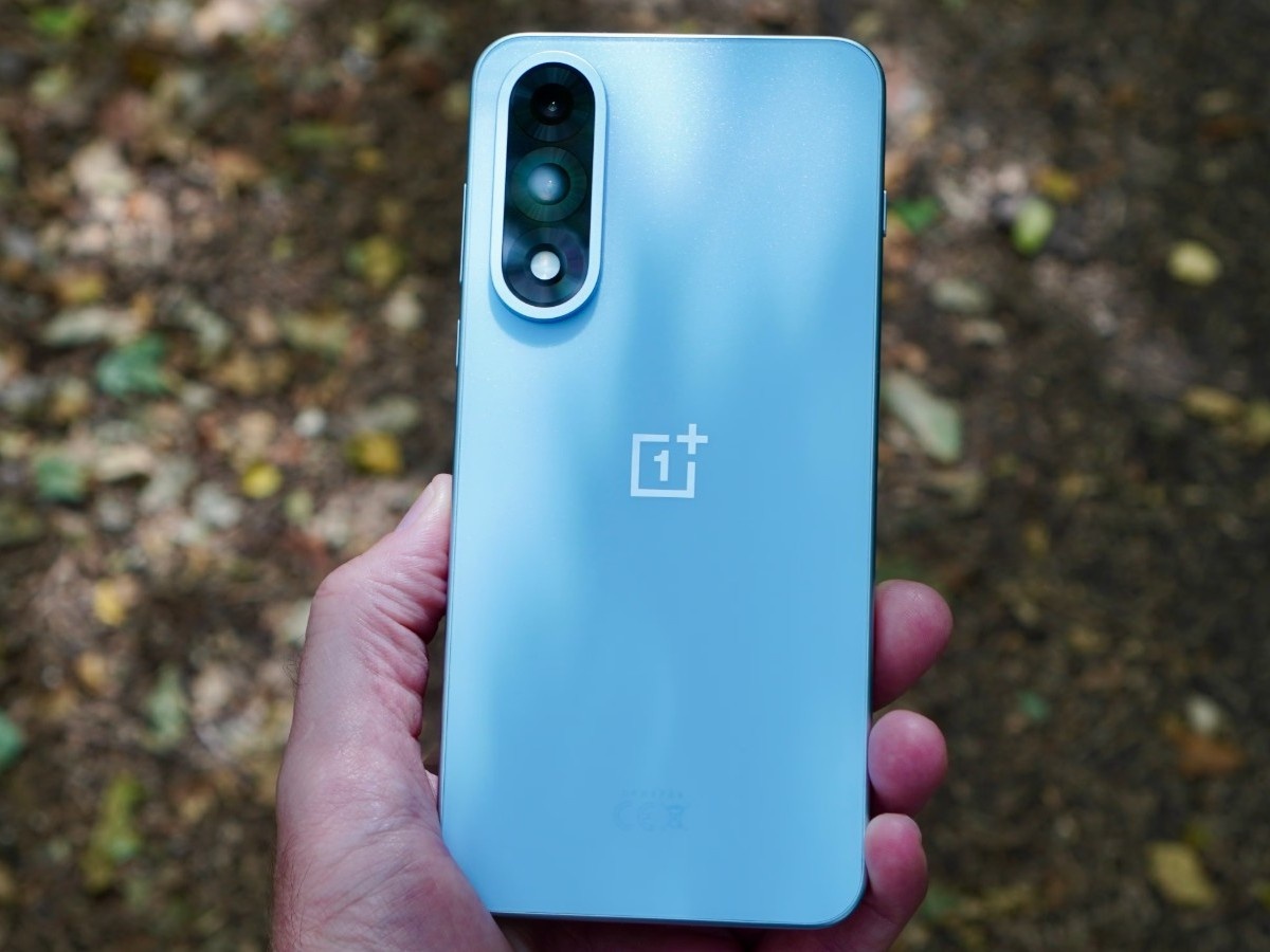    Неплохой субфлагман. Главное из обзоров OnePlus Nord 5 в СМИ