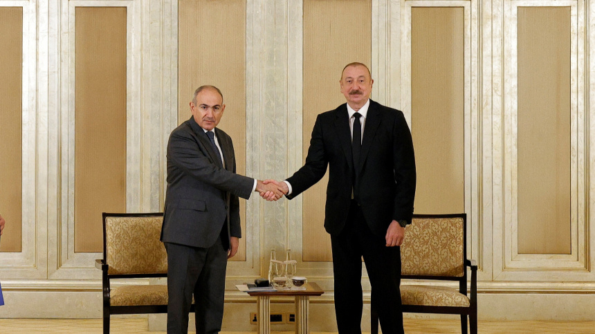    Фото: Reuters/Press Service of Prime Minister; 5-tv.ru