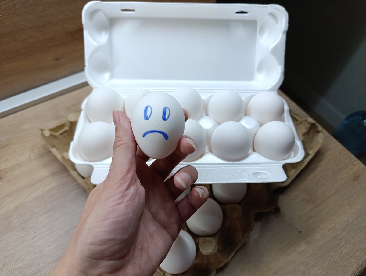    Почему нельзя класть яйца после варки в холодную воду. Запомните раз и навсегда