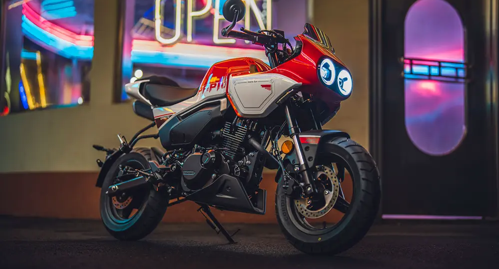 CFMoto Papio Racer: Мал кубик, да удал — новый мини-байк с приветом из восьмидесятых