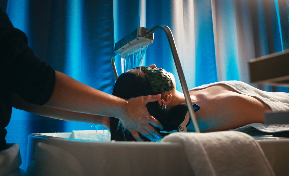 SPA-кушетка SHIROBODY с парикмахсркой мойкой и водопадом