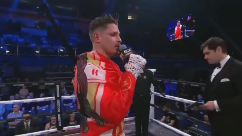    Василий Войцеховский после победы над Брайаном Суаресом. Фото: Царьград