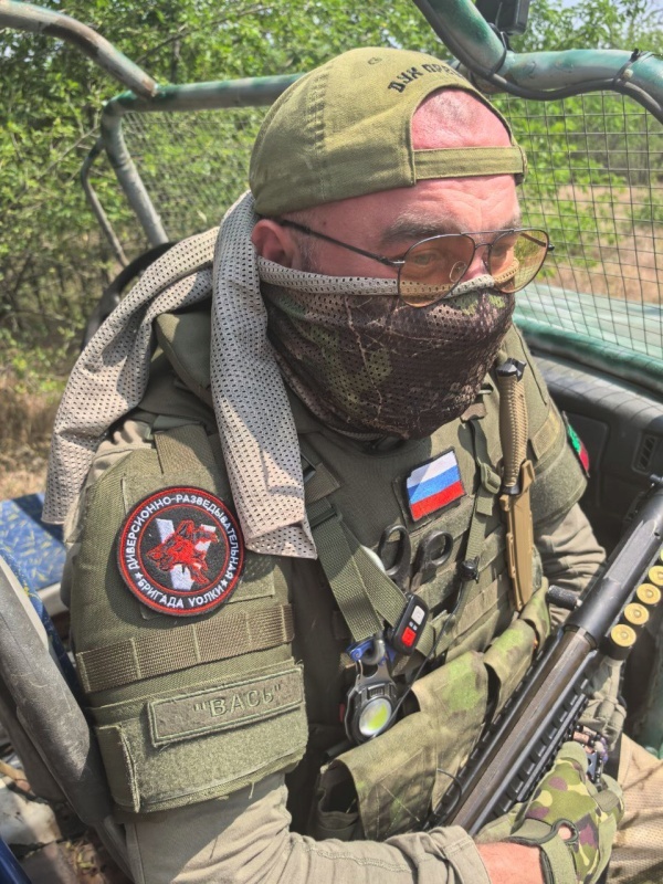    СВОи люди. Вась в активном поиске "Бабы-Яги"