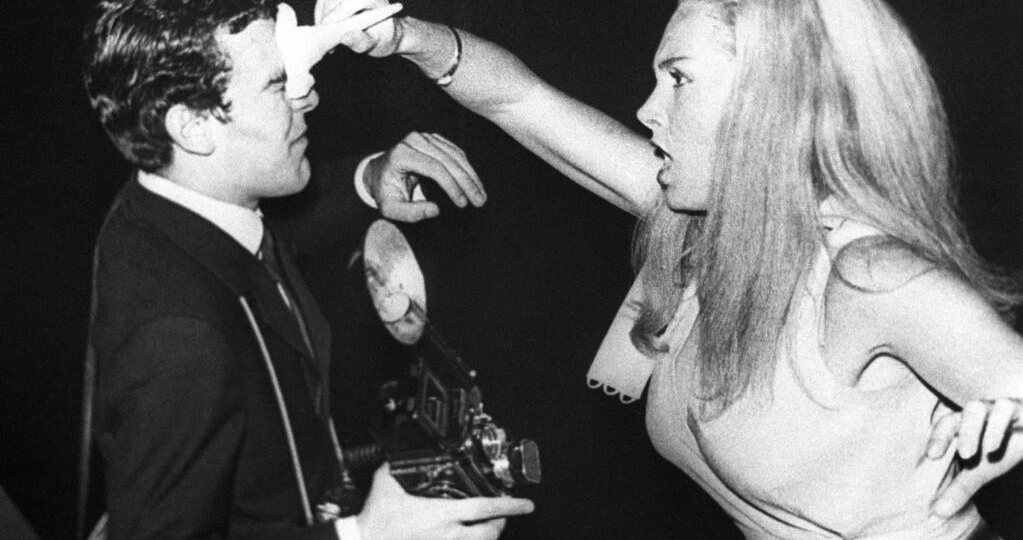 Эта фотография стала визитной карточкой «Короля папарацци» Рино Бариллари