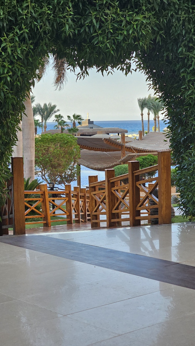 Когда путешествуешь один: очень жаль, что нет с тобой фотографа в таких красивых локациях)