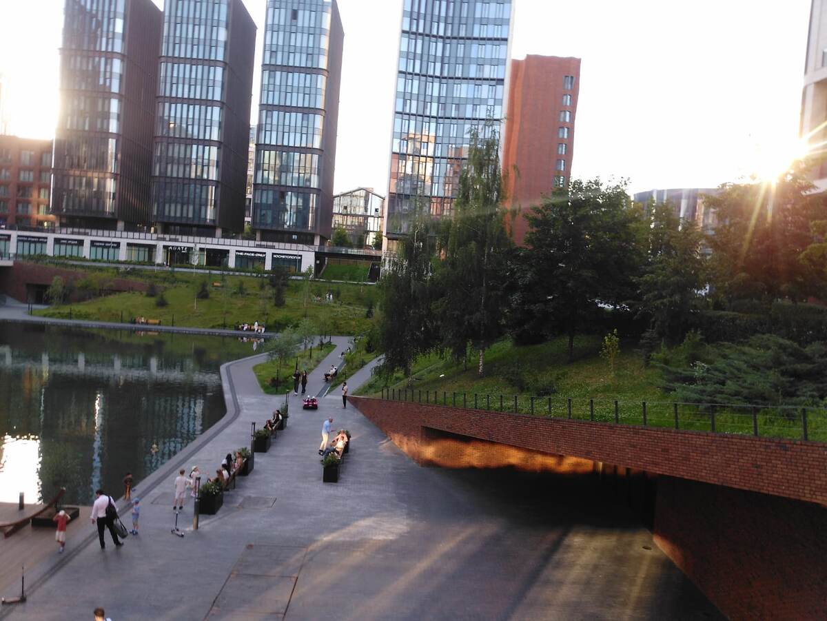 Летний вечер в Москве 