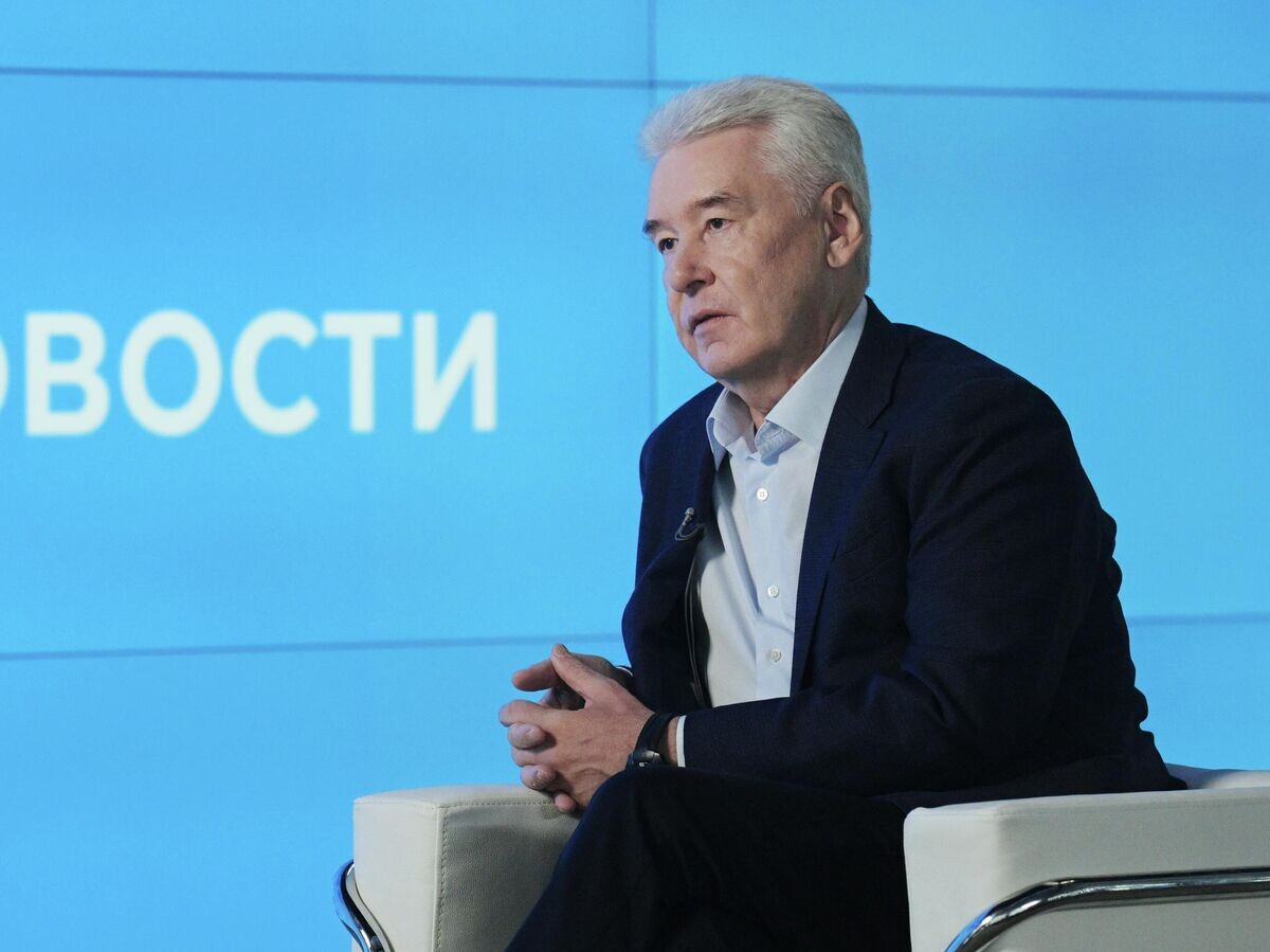    Интервью мэра Москвы С. Собянина гендиректору медиагруппы "Россия сегодня" Д. Киселеву© РИА Новости / Алексей Никольский