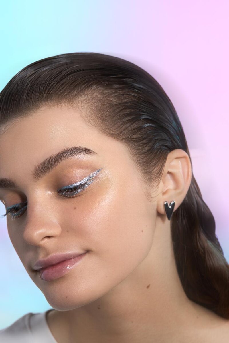    Arive Makeup х Самокат