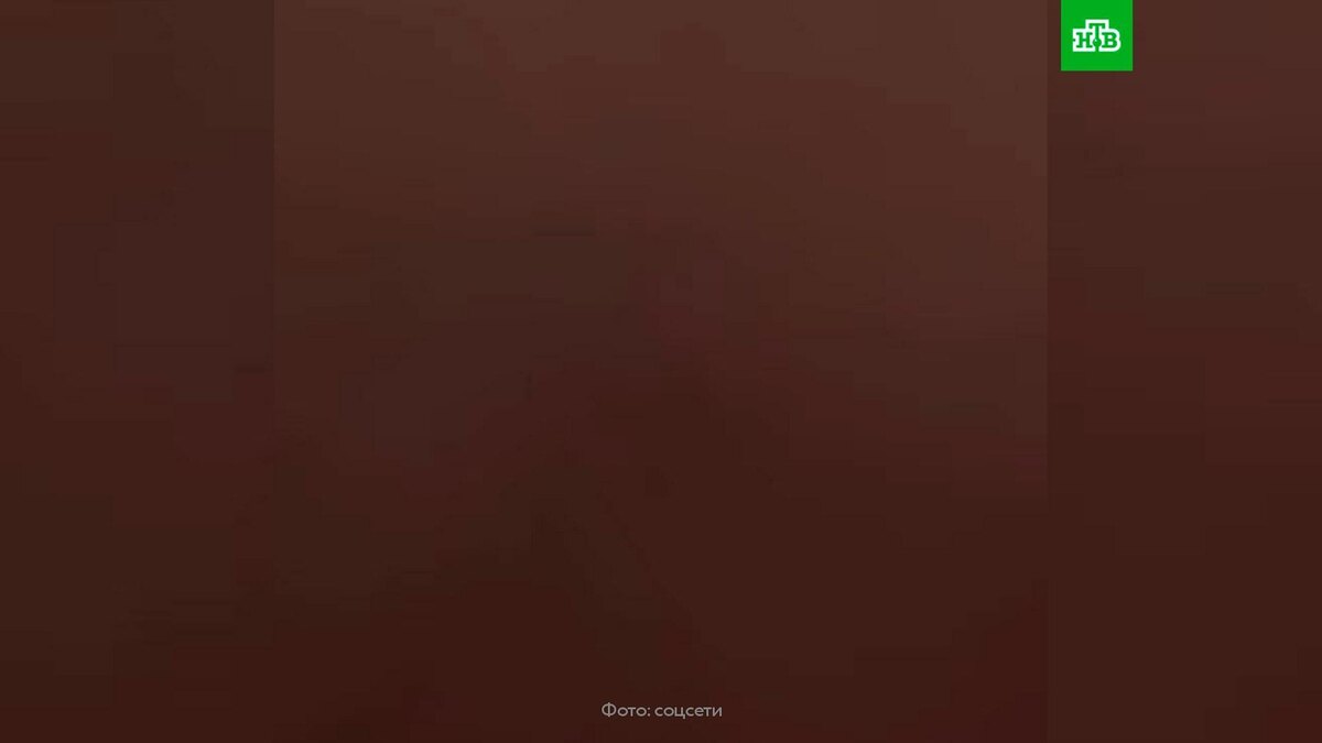    В Курской области    из-за    атаки БПЛА загорелся склад