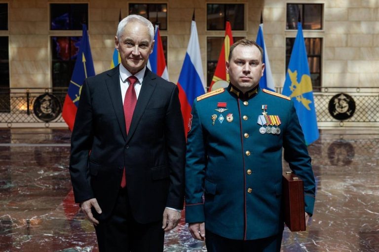    Оренбуржцу Павлу Евлашевичу вручили звезду Героя России Оренбуржье