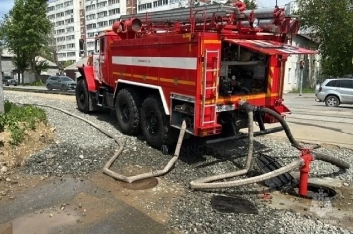    На Среднем Урале за сутки потушили 15 пожаров, один человек погиб