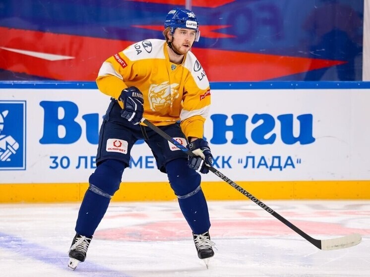     Глеб Семенов. Фото: телеграм-канал ХК "Лада"