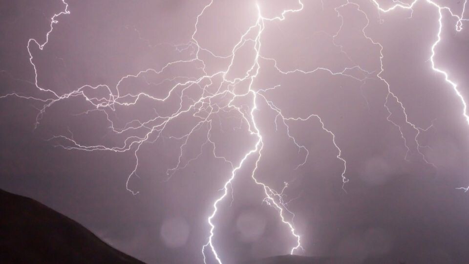    Молния. Гроза. Источник: pixabay.com