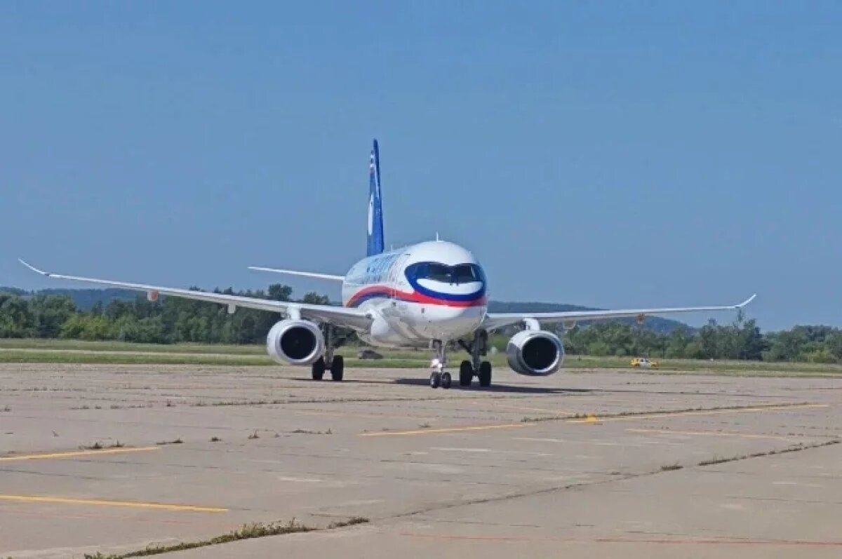    Superjet из Хабаровского края совершил перелёт через страну в Жуковский